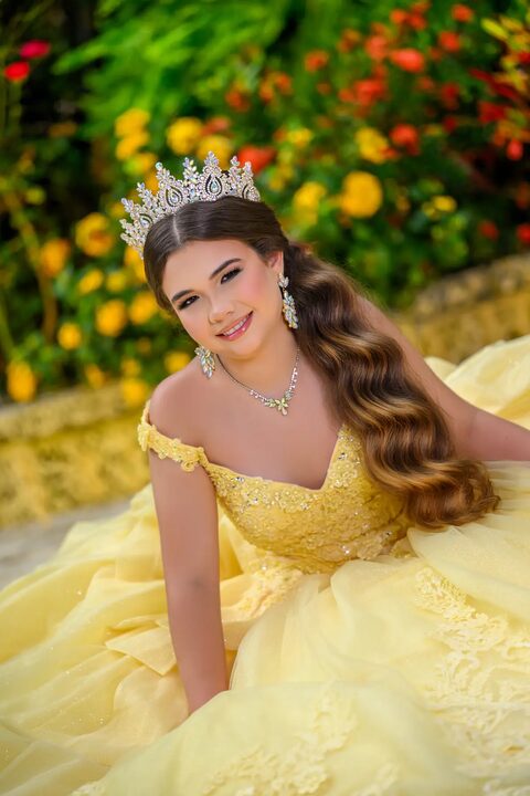 Fotografía profesional de quinceañera 26