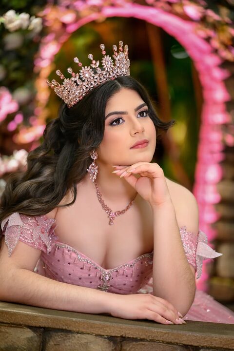 Fotografía profesional de quinceañera 36